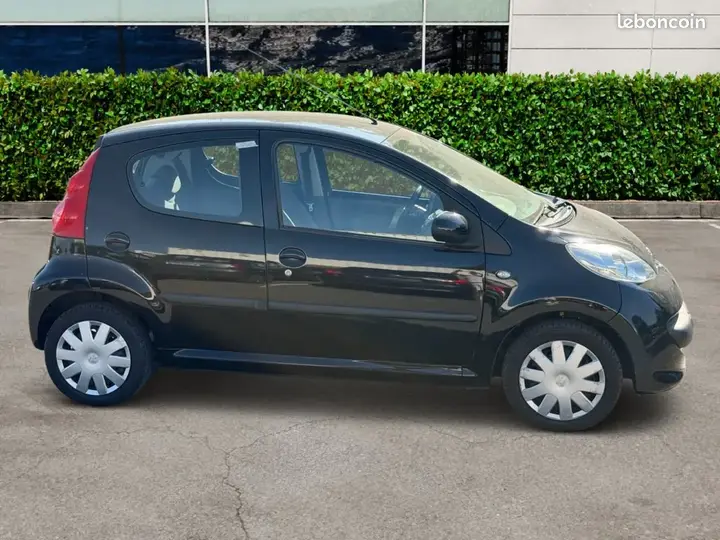 Peugeot 107 2007 photo 4