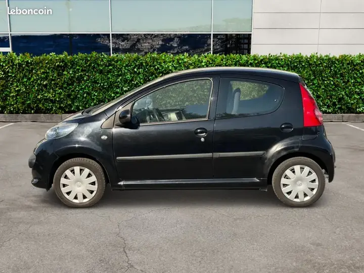Peugeot 107 2007 photo 3