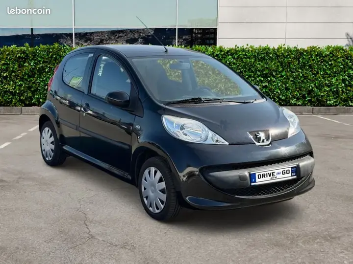 Peugeot 107 2007 photo 2