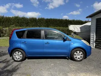 Nissan Note 2007 photo 2
