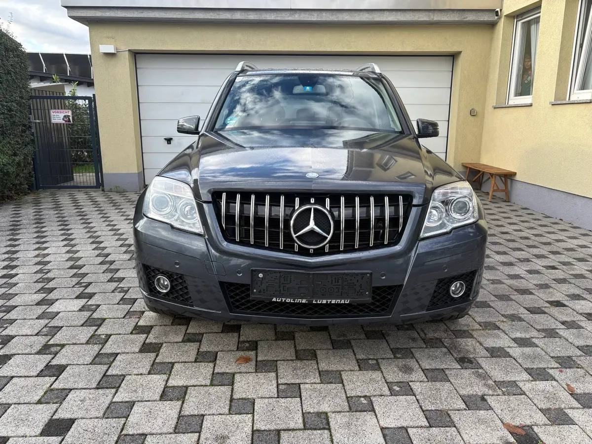Mercedes-Benz Glk Class 2012 photo 2
