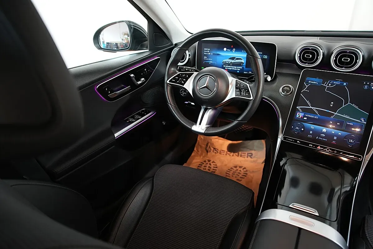 Mercedes-Benz C-Class 2023 photo 2