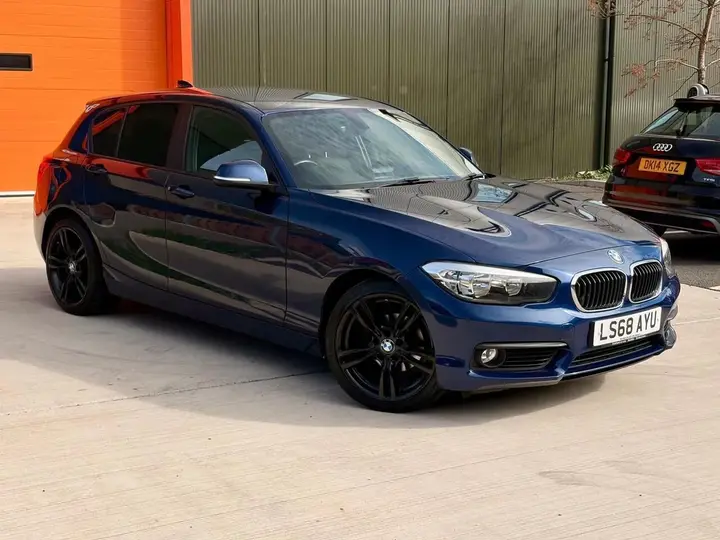 BMW 1 Series 2019 photo 2