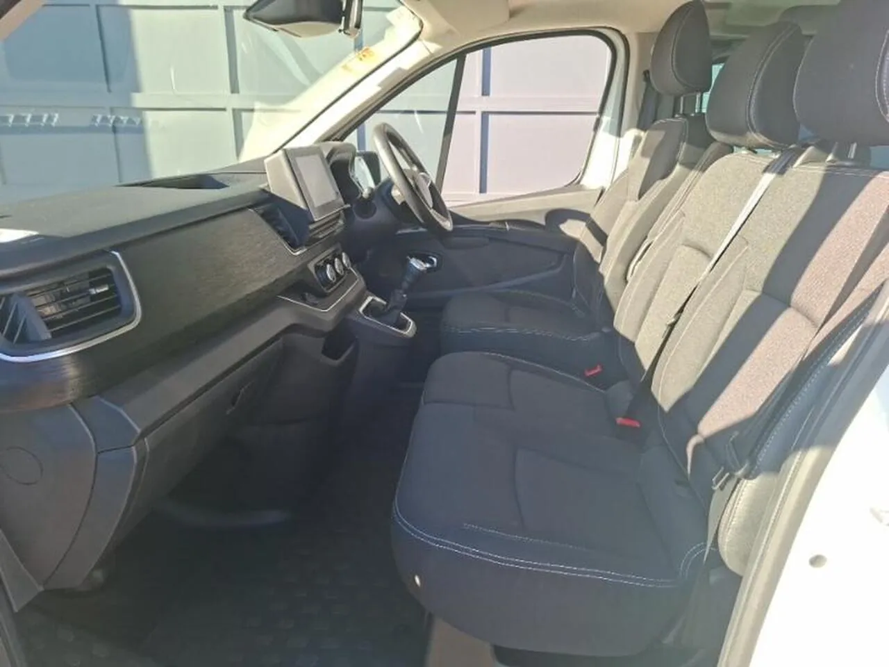 Renault Trafic 2024 photo 5