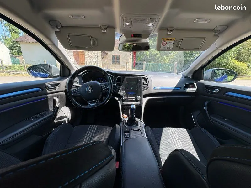 Renault Megane 2017 photo 3