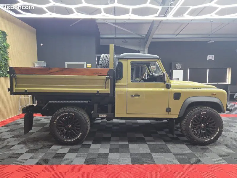 Land Rover Defender 2008 photo 3