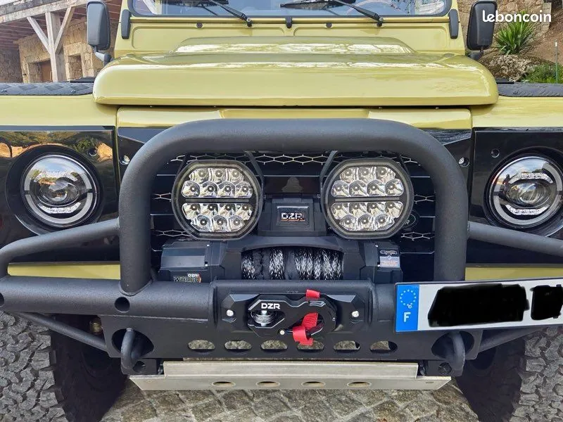 Land Rover Defender 2008 photo 5
