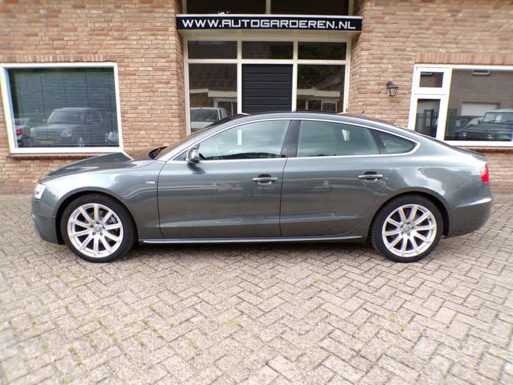 Audi A5 2015 photo 2