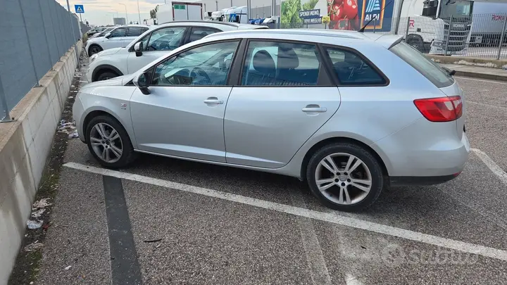 Seat Ibiza 2011 photo 4