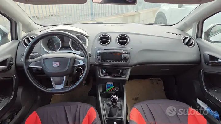 Seat Ibiza 2011 photo 5
