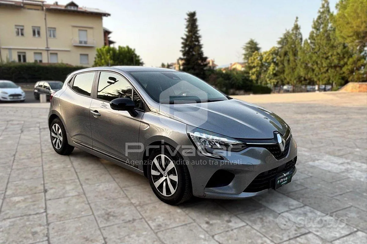 Renault Clio 2023 photo 3