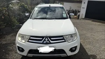Mitsubishi Challenger 2015 photo 3