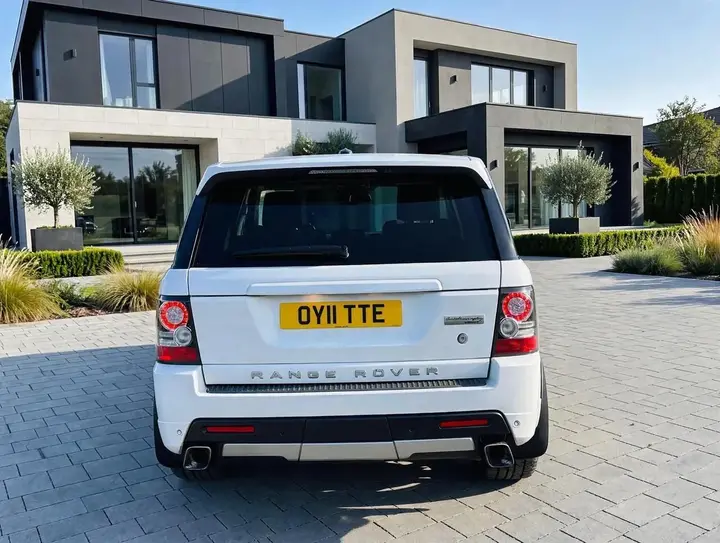 Land Rover Range Rover Sport 2011 photo 5