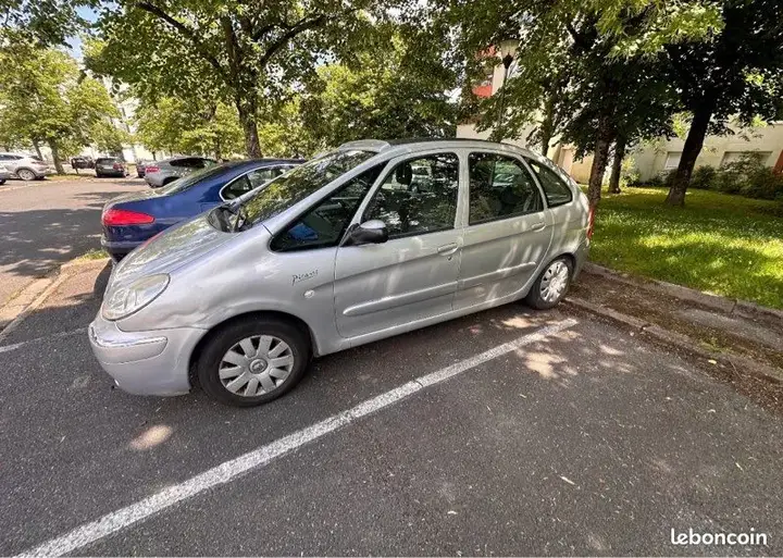 Citroen Xsara Picasso 2005 photo 2
