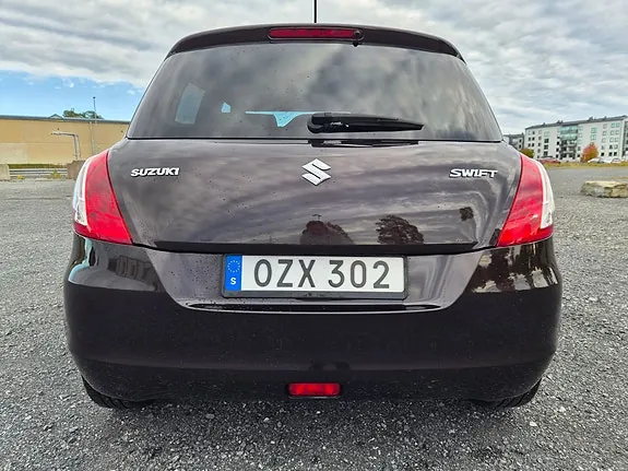 Suzuki Swift 2014 photo 3