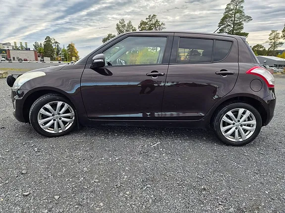 Suzuki Swift 2014 photo 2
