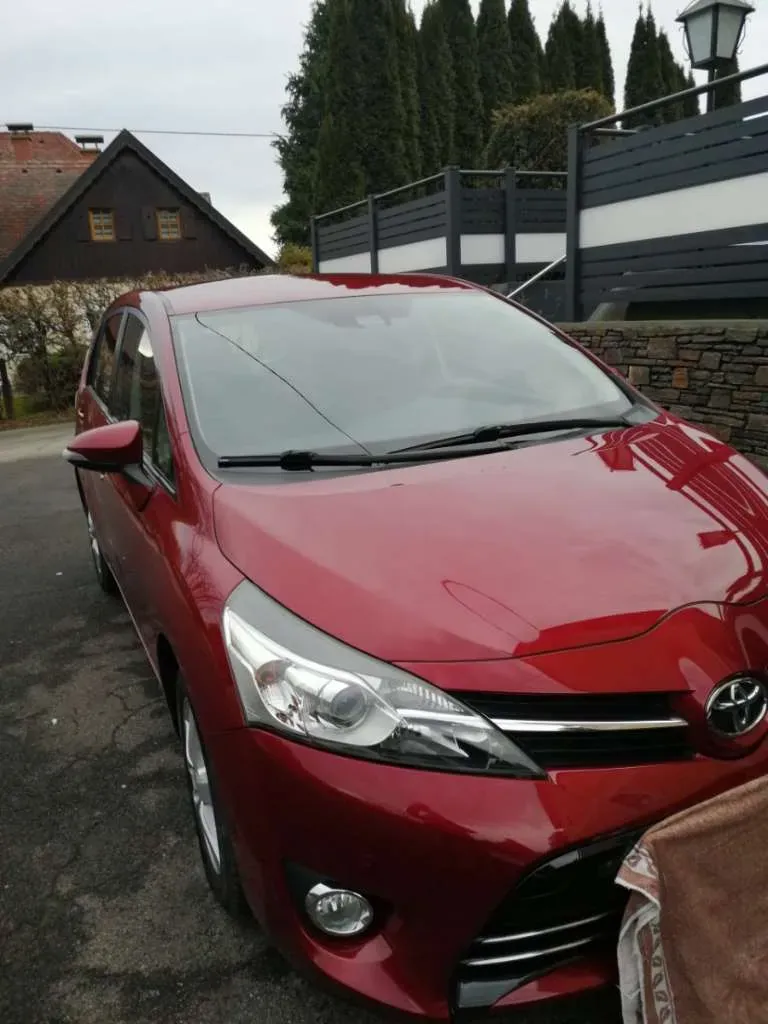 Toyota Verso 2016 photo 3