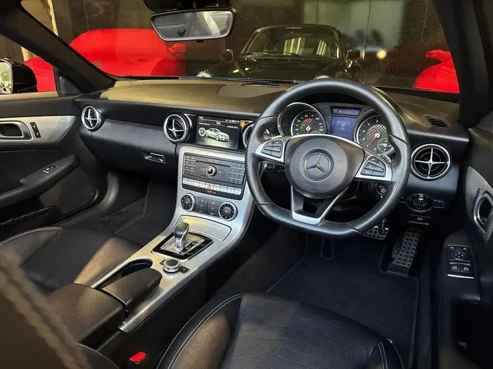 Mercedes-Benz Slc 2016 photo 2