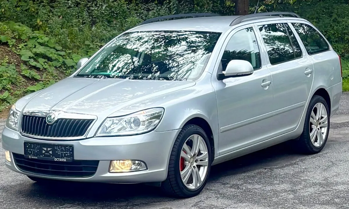 Skoda Octavia 2010 photo 4
