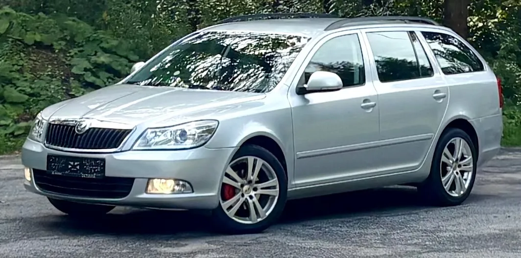 Skoda Octavia 2010 photo 3