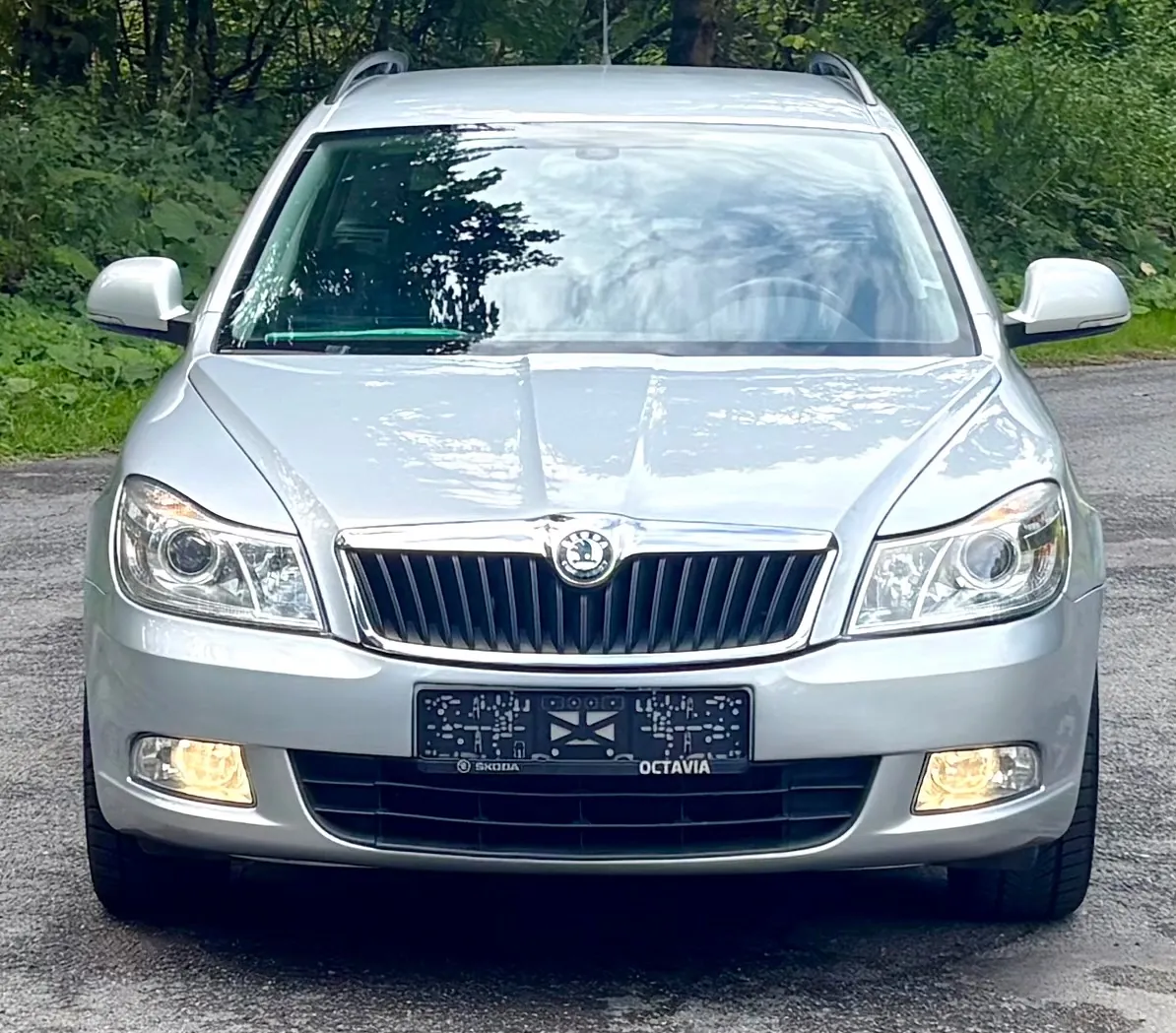 Skoda Octavia 2010 photo 2