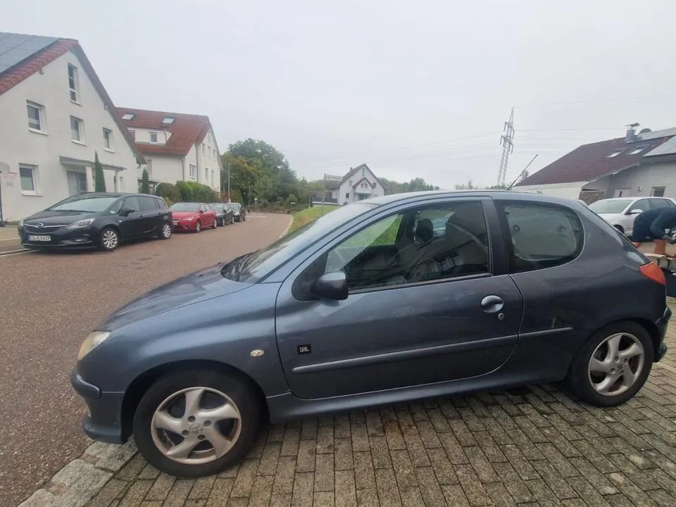 Peugeot 206