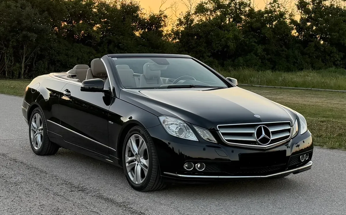 Mercedes-Benz E-Class 2010 photo 2