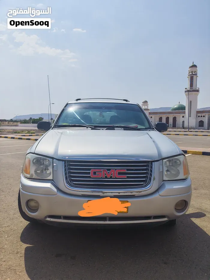 GMC Envoy 2009 photo 2