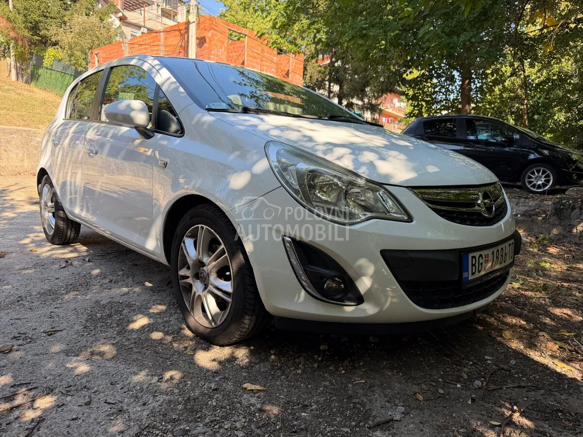 Opel Corsa D 2011 photo 3