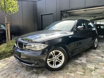 BMW 1 Series 2010 photo 2