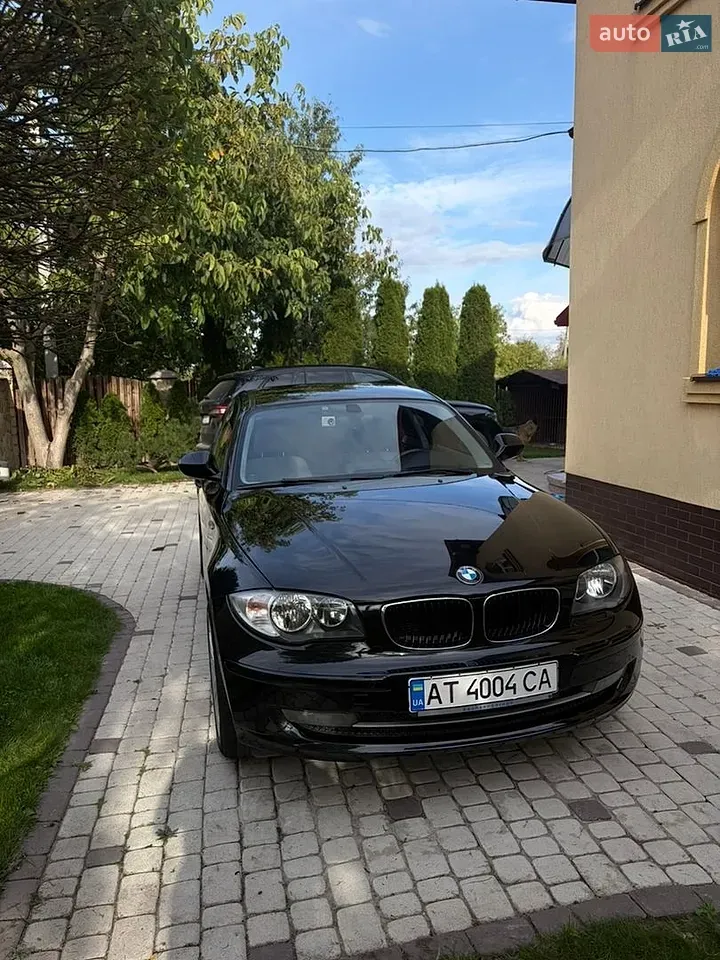 BMW 1 Series 2010 photo 3