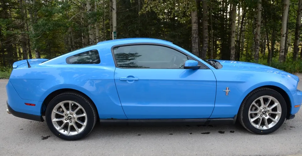 Ford Mustang 2010 photo 5