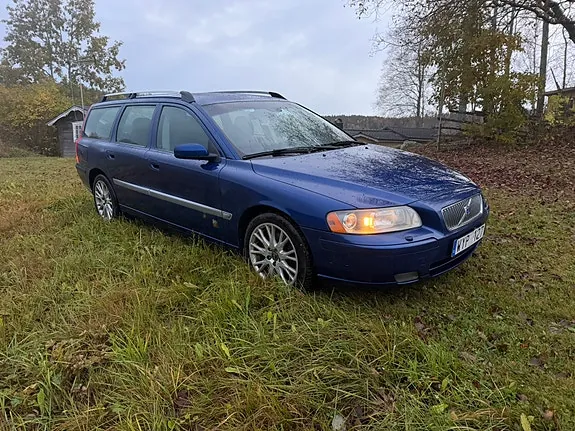 Volvo V70 2006 photo 2