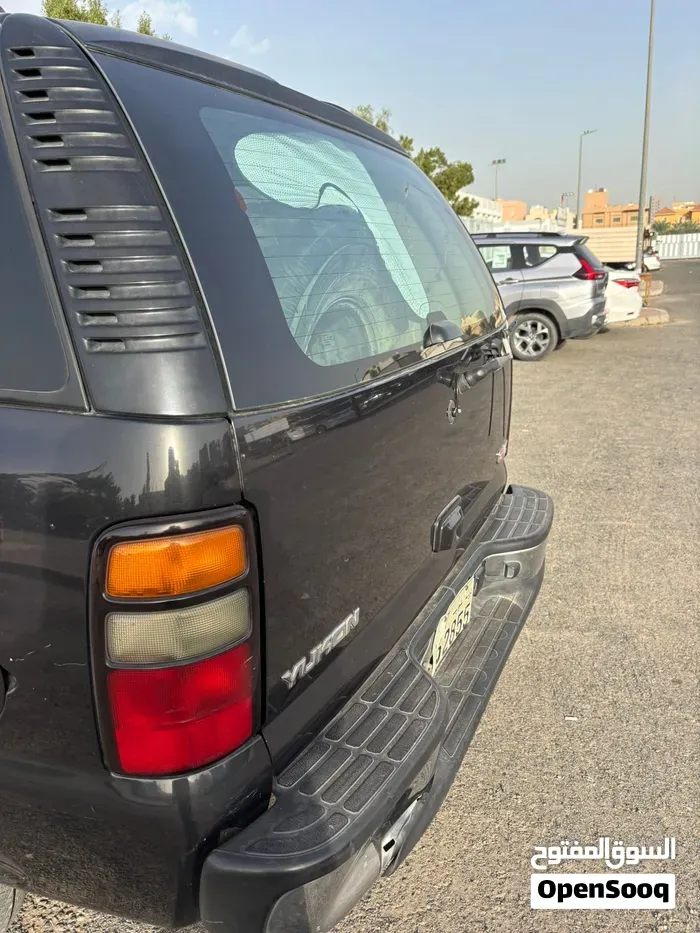 GMC Yukon 2006 photo 2