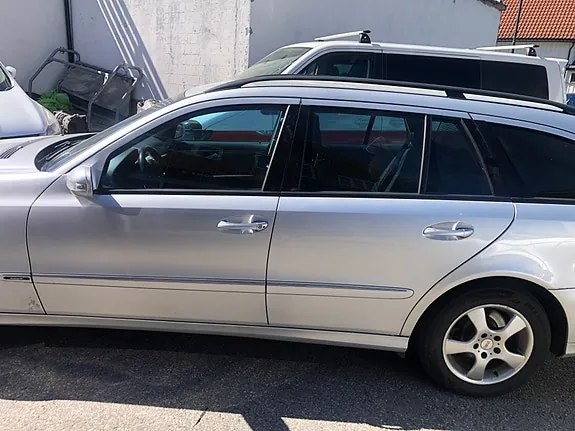 Mercedes-Benz E280 2006 photo 3