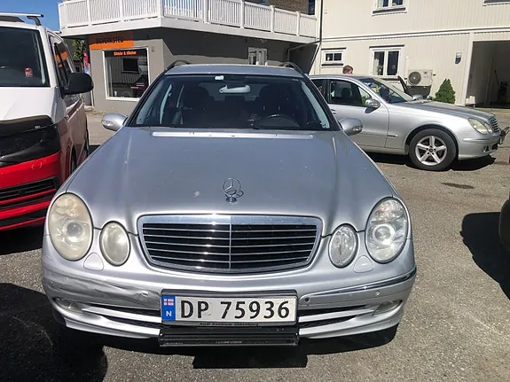 Mercedes-Benz E280 2006 photo 2