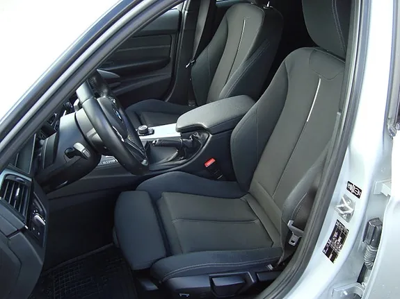 BMW 330D 2013 photo 3