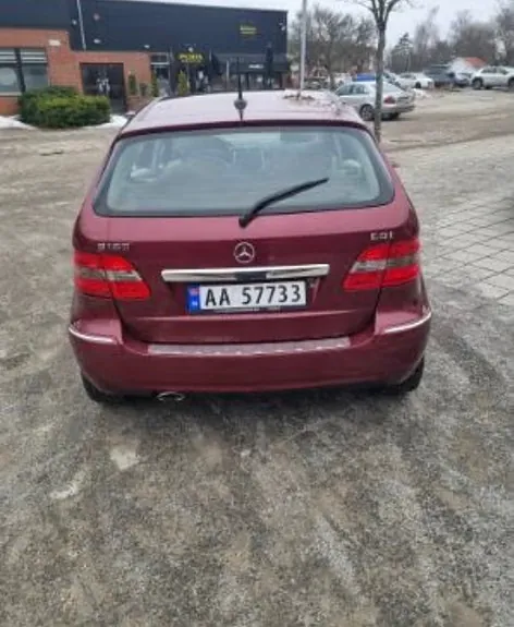 Mercedes-Benz B180 D 2010 photo 4