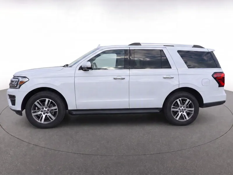 Ford Expedition 2024 photo 2