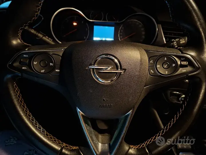 Opel Crossland X 2019 photo 2