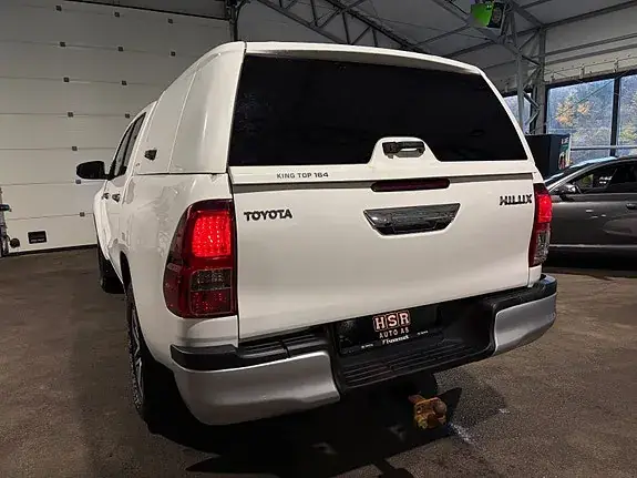 Toyota Hilux 2017 photo 4