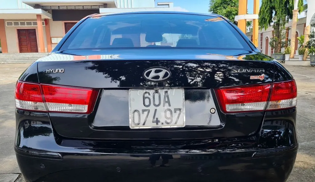 Hyundai Sonata 2009 photo 4