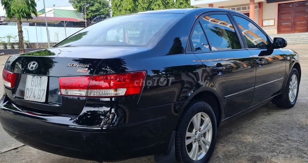 Hyundai Sonata 2009 photo 3