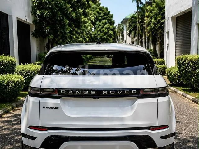 Land Rover Range Rover Evoque 2024 photo 2