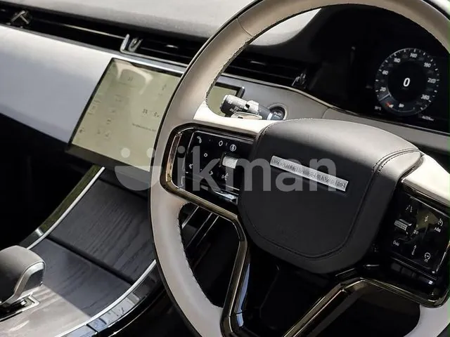 Land Rover Range Rover Evoque 2024 photo 3
