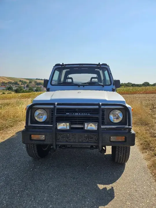 Suzuki Sj 413 1985 photo 2