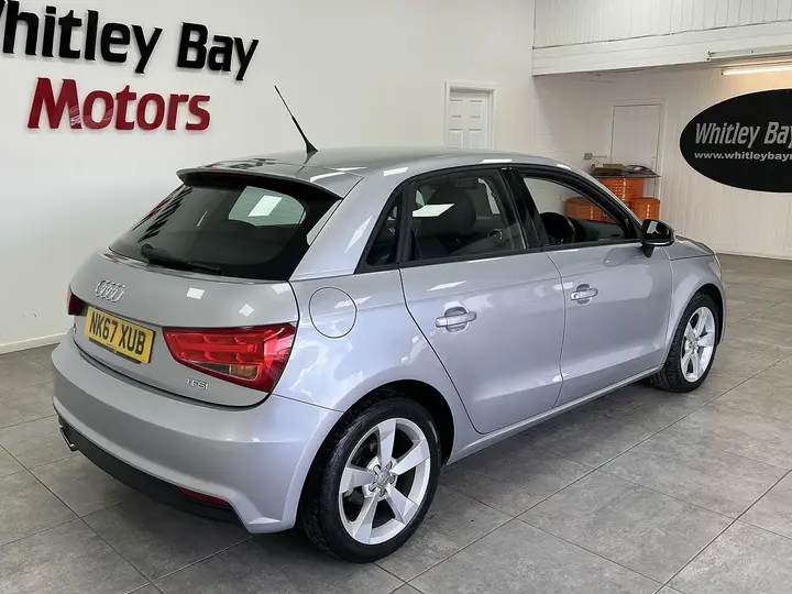 Audi A1 2017 photo 3