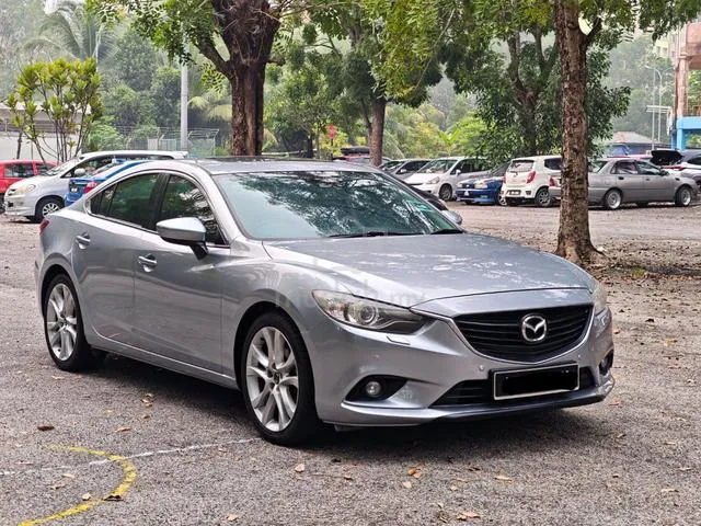 Mazda 6