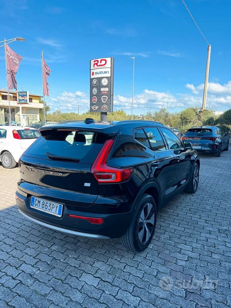 Volvo Xc40 2023 photo 2