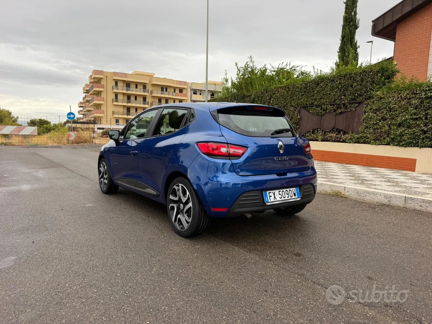 Renault Clio 2019 photo 2